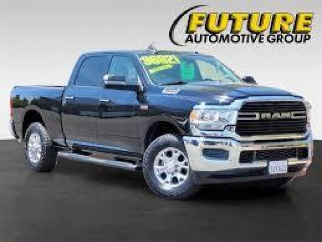 BUY RAM 2500 2019 BIG HORN 4X2 CREW CAB 6'4